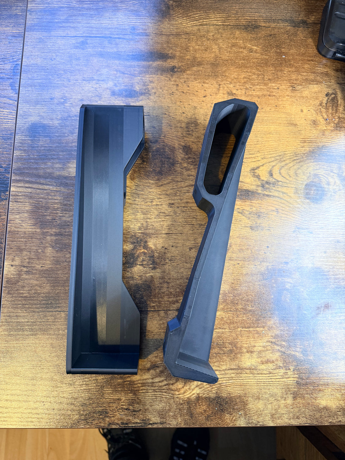 DJ Controller Riser Stands (Pair) | Angled Deck Supports | Compatible with FLX4, FLX6 & Similar Controllers | Non Slip Feet
