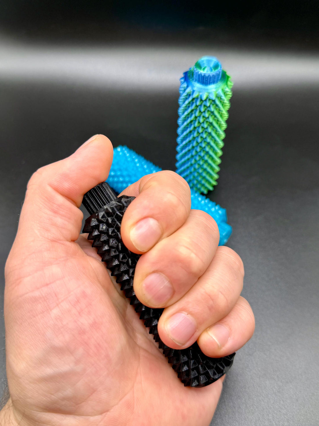 3D Printed Palm Roller – Interactive Roller with Click & Twist Top