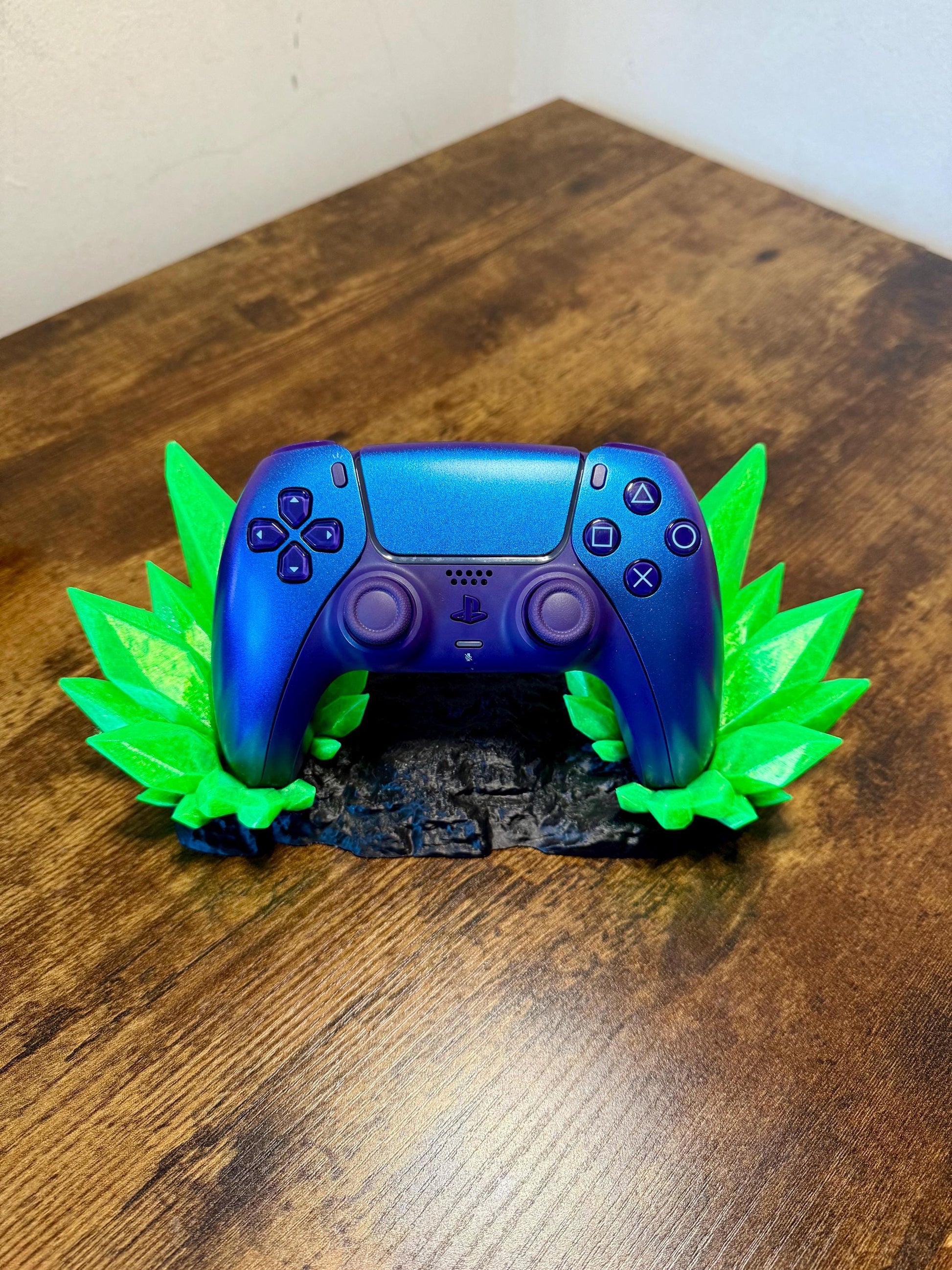 Crystal PS5 Controller Stand – Vibrant Gaming Accessory, 3D Printed Display Dock, Custom Colour Options with a purple controller.